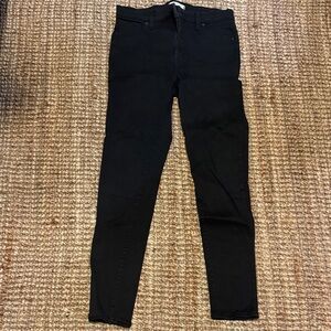 🩷 2/$25 Madewell Black Skinny Jeans